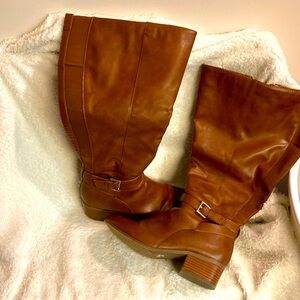 Land Bryant Extra wide calf size 9w Cognac Riding boots.